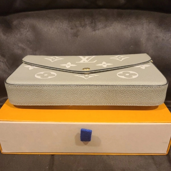 Louis Vuitton Felicie empriente dove - Picture 7 of 8